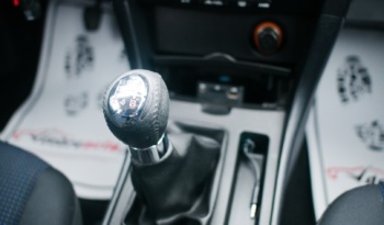 Mazda 3 full