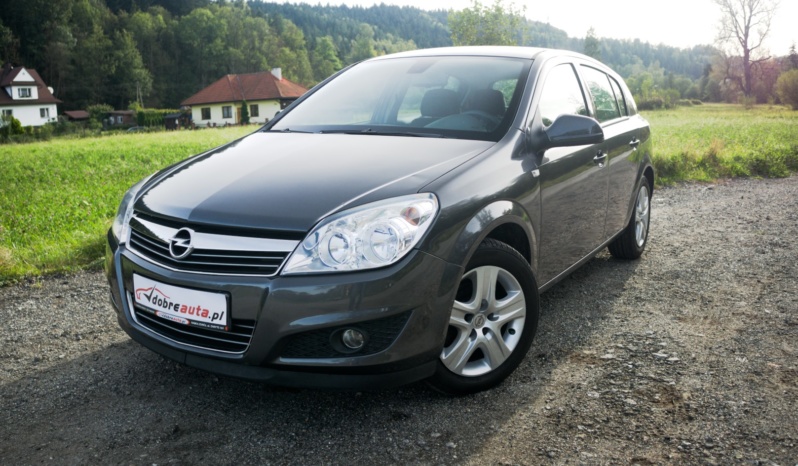 Opel Astra full