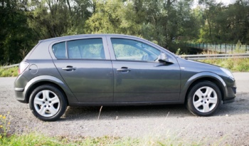 Opel Astra full