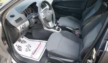 Opel Astra full