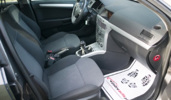 Opel Astra full