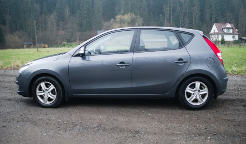 Hyundai i30 full