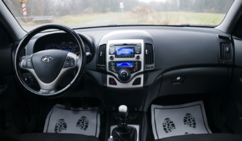 Hyundai i30 full