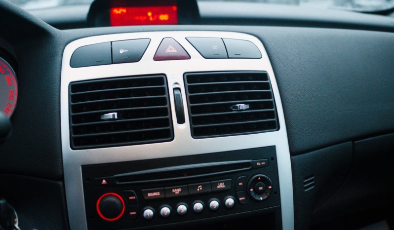 Peugeot 307 full