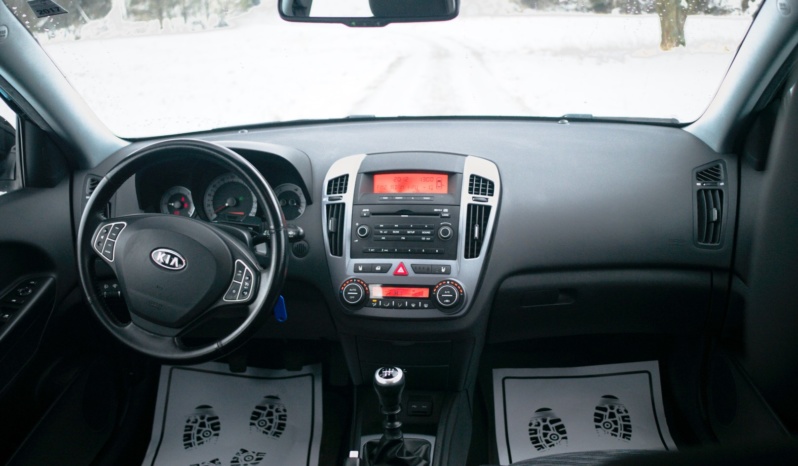 Kia Ceed full