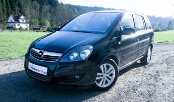 Opel Zafira full