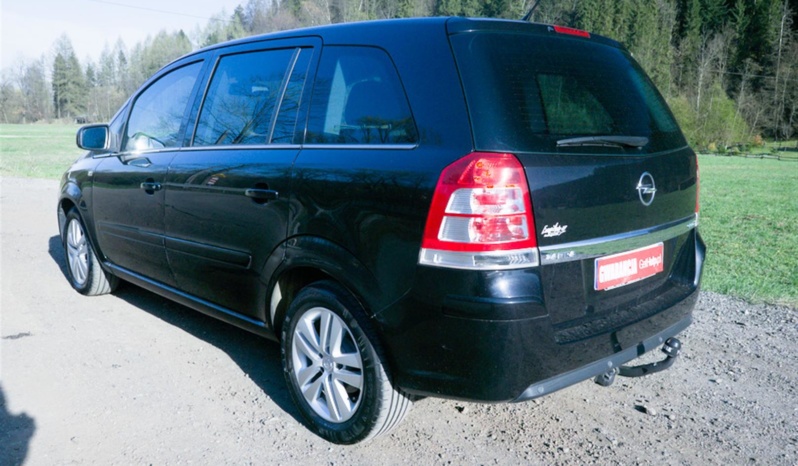 Opel Zafira full