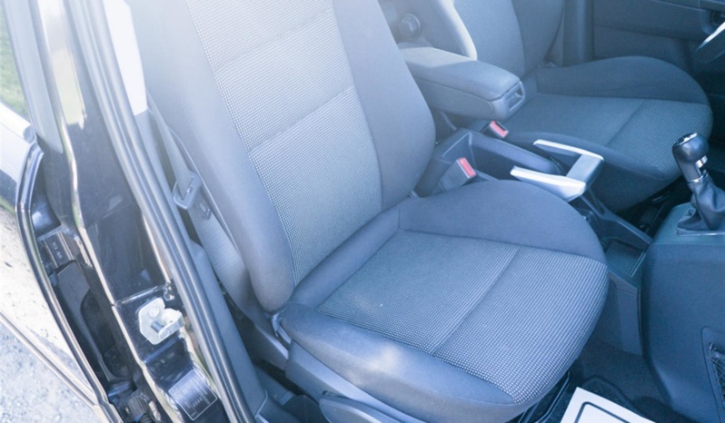 Opel Zafira full