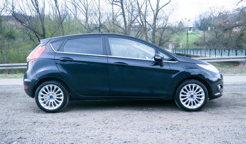 Ford Fiesta full