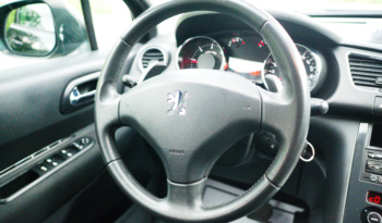 Peugeot 3008 full