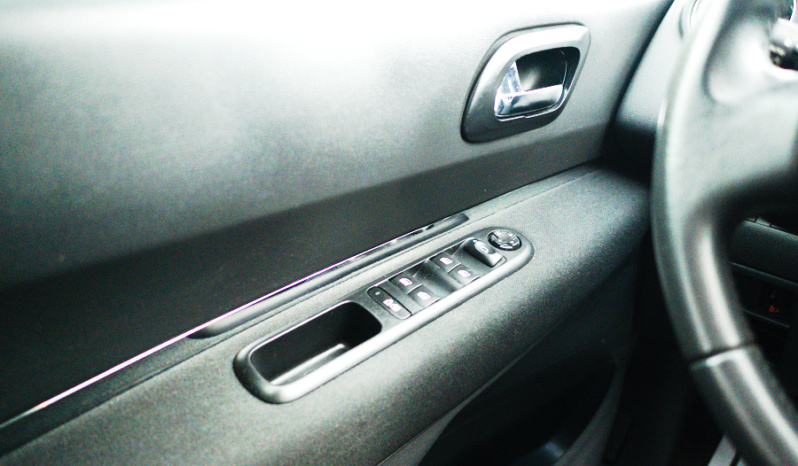 Peugeot 3008 full