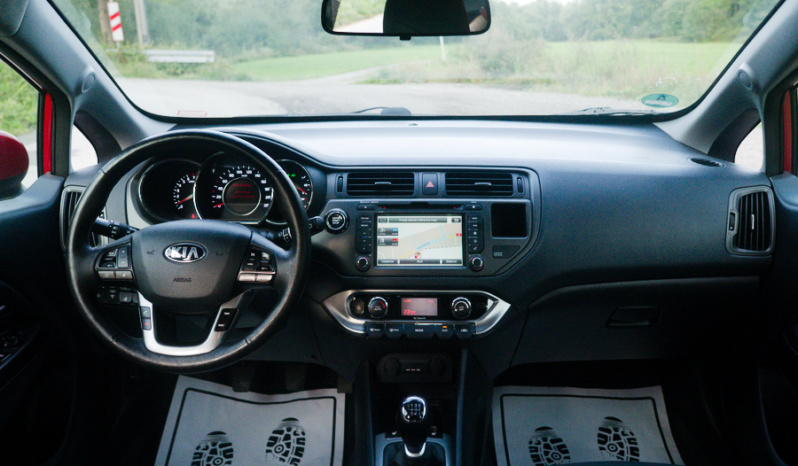 Kia Rio full