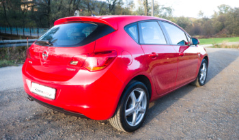 Opel Astra J full