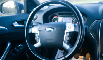 Ford Mondeo Titanium full