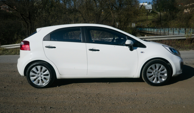 Kia Rio full