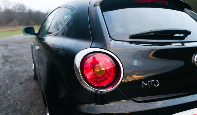 Alfa Romeo Mito full