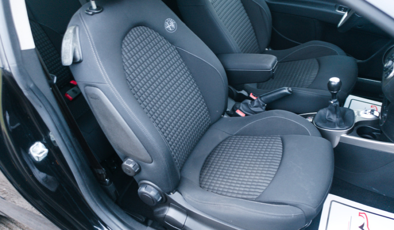 Alfa Romeo Mito full