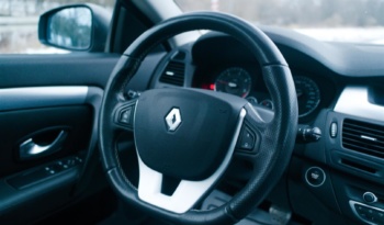 Renault Laguna Coupe full