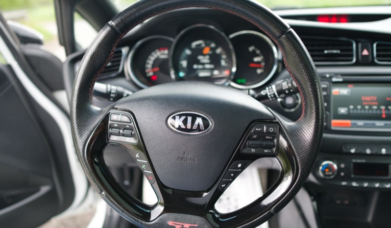 Kia Proceed GT full