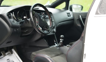 Kia Proceed GT full