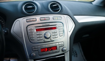 Ford Mondeo full