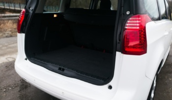 Peugeot 5008 full