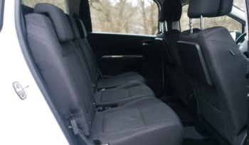 Peugeot 5008 full
