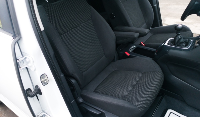 Peugeot 5008 full