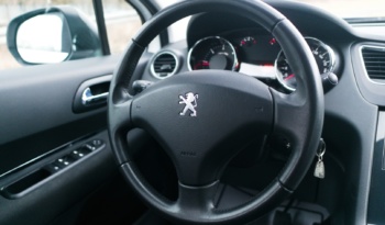 Peugeot 5008 full