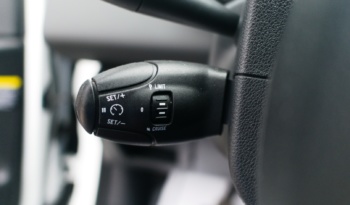 Peugeot 5008 full