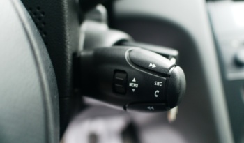 Peugeot 5008 full