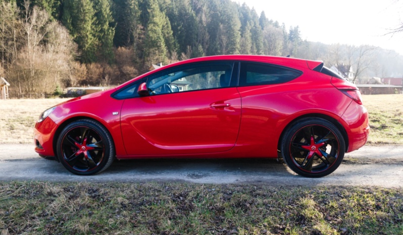Opel Astra GTC full