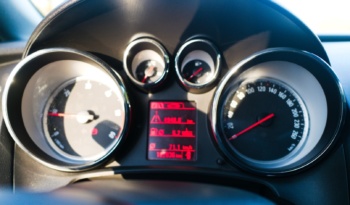 Opel Astra full