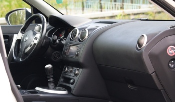 Nissan Qashqai full