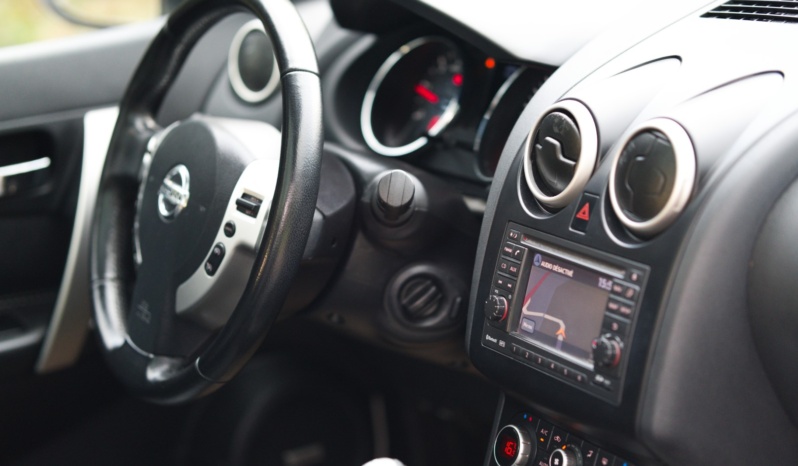 Nissan Qashqai full