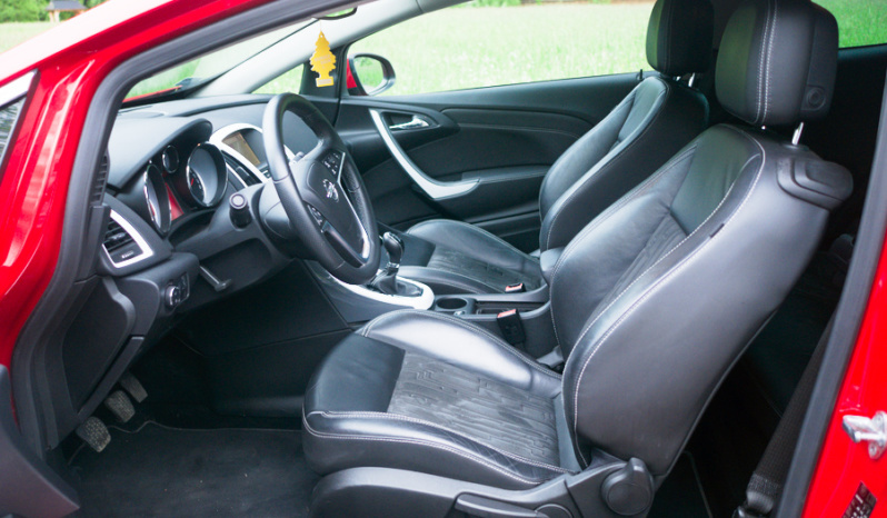 Opel Astra J GTC full