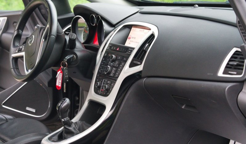 Opel Astra GTC full