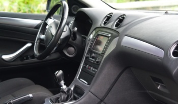 Ford Mondeo full