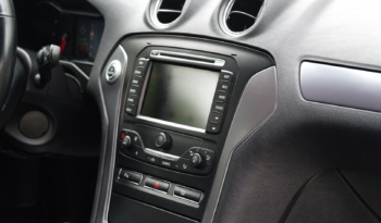 Ford Mondeo full