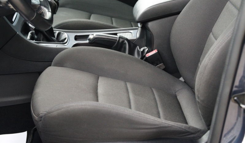 Ford Mondeo full