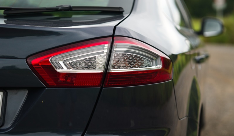 Ford Mondeo full