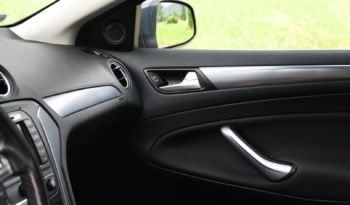 Ford Mondeo full