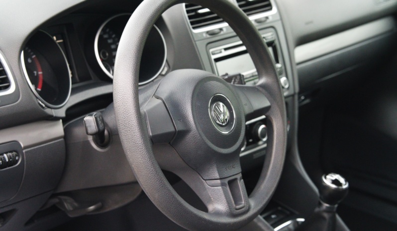 Volkswagen Golf full