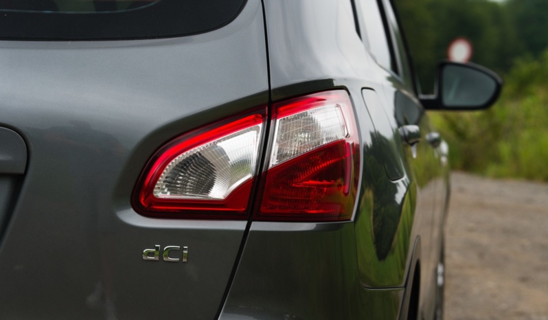 Nissan Qashqai full