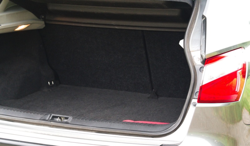 Nissan Qashqai full