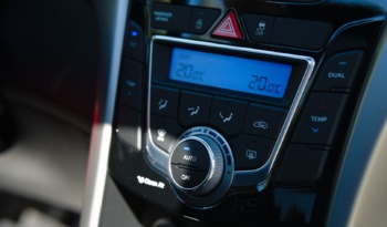 Hyundai i30 full