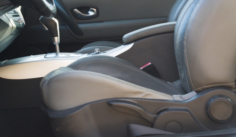 Renault Laguna Coupe full