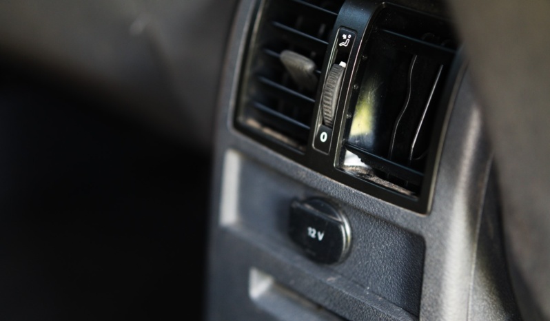 Volkswagen Touran full