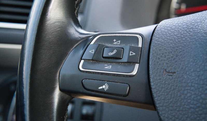 Volkswagen Touran full