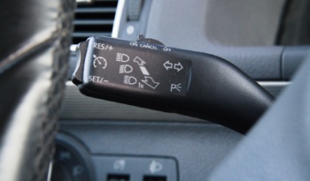 Volkswagen Touran full